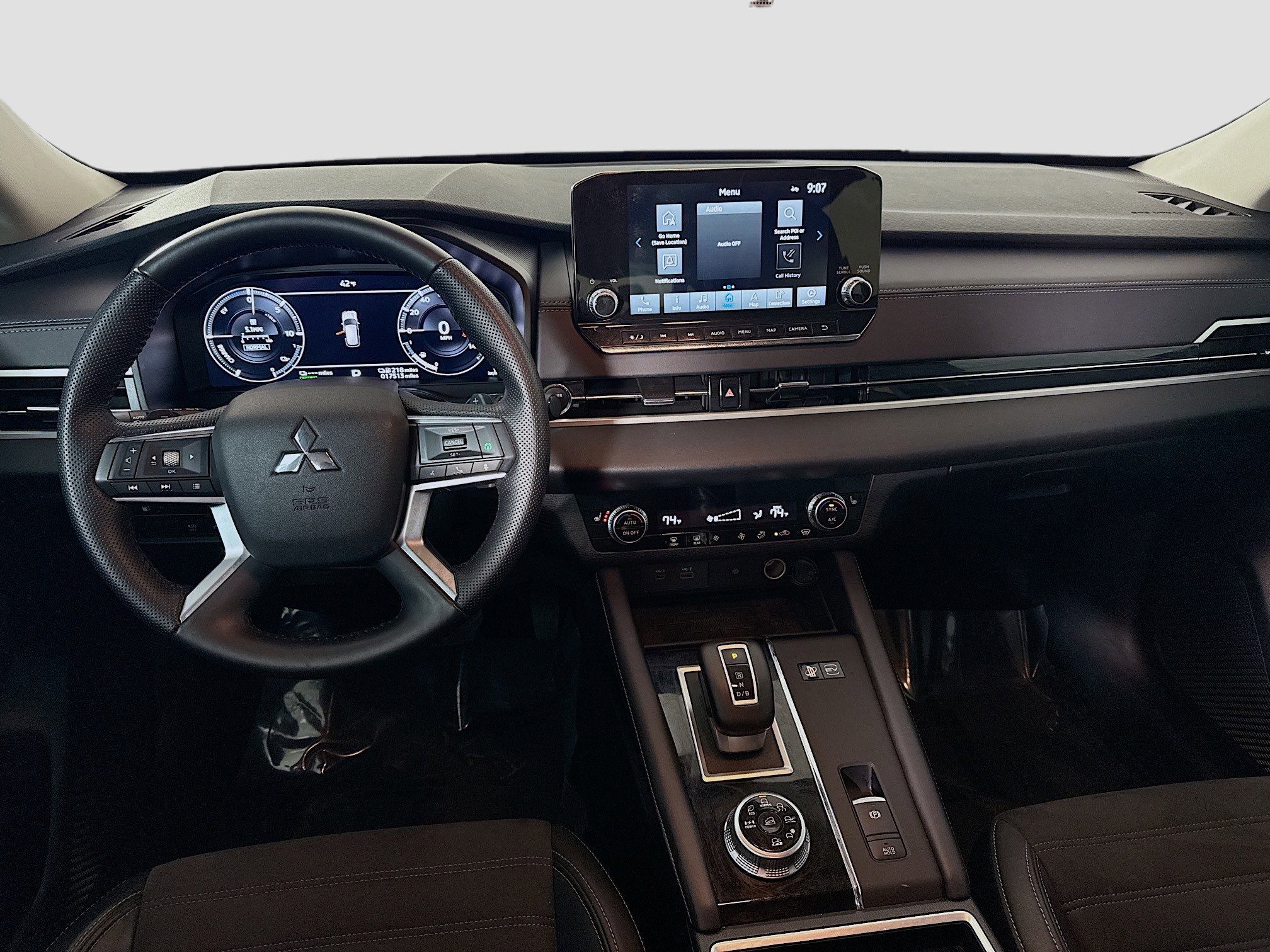 Used 2023 Mitsubishi Outlander SE image 17