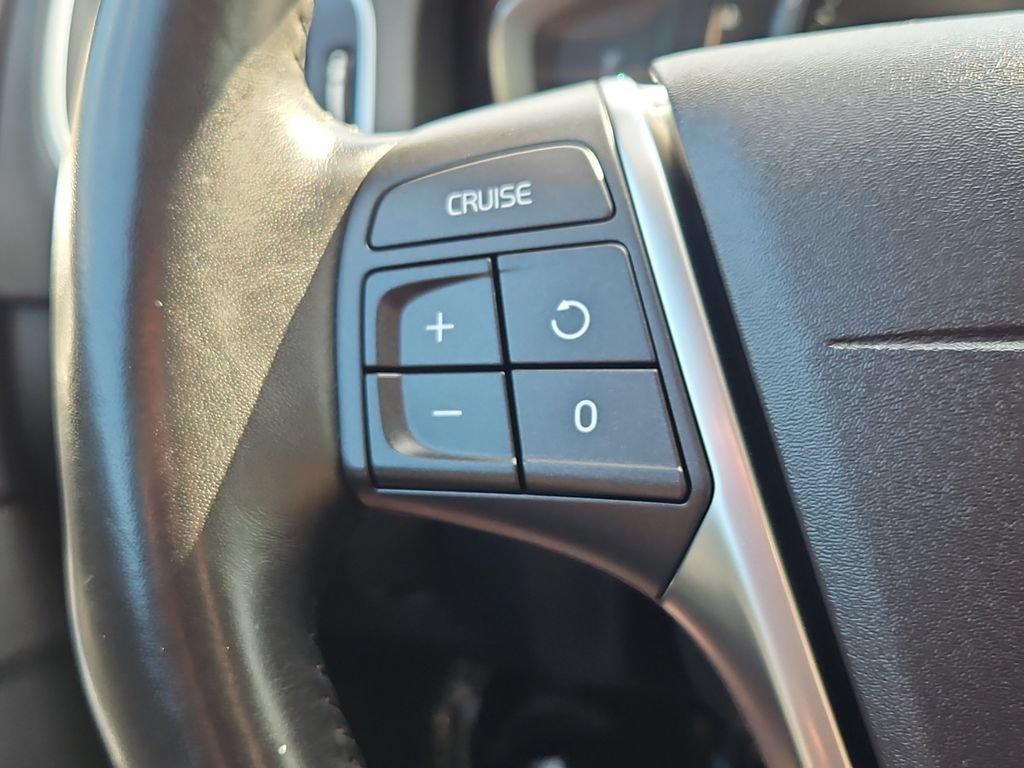 Used 2018 Volvo V60 T5 Cross Country w/ Convenience Package AWD/4WD image 26