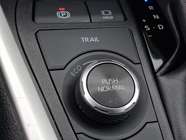 Used 2024 Toyota RAV4 XLE w/ Convenience Package image 24