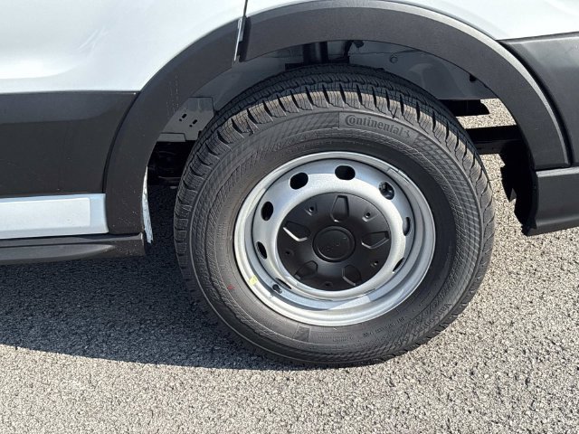New 2026 Ford Transit 250 148 Medium Roof RWD image 9