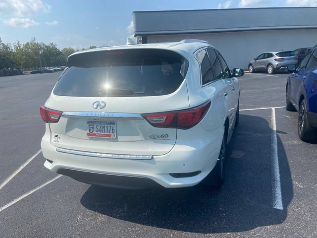 Used 2017 INFINITI QX60 FWD w/ Premium Plus Package image 4