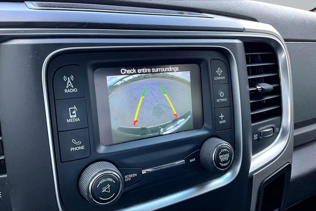 Used 2018 RAM 1500 Classic SLT AWD/4WD image 20