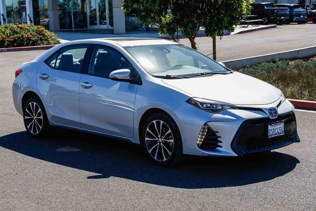 Used 2017 Toyota Corolla SE w/ SE Premium Package image 6