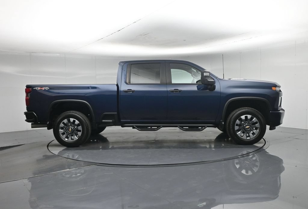 Used 2022 Chevrolet Silverado 2500 Custom w/ Custom Value Package AWD/4WD image 28