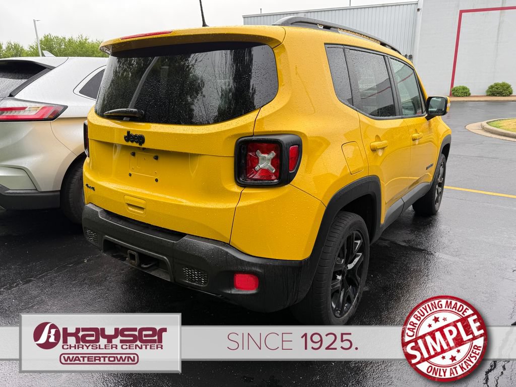 Used 2018 Jeep Renegade Altitude AWD/4WD image 3
