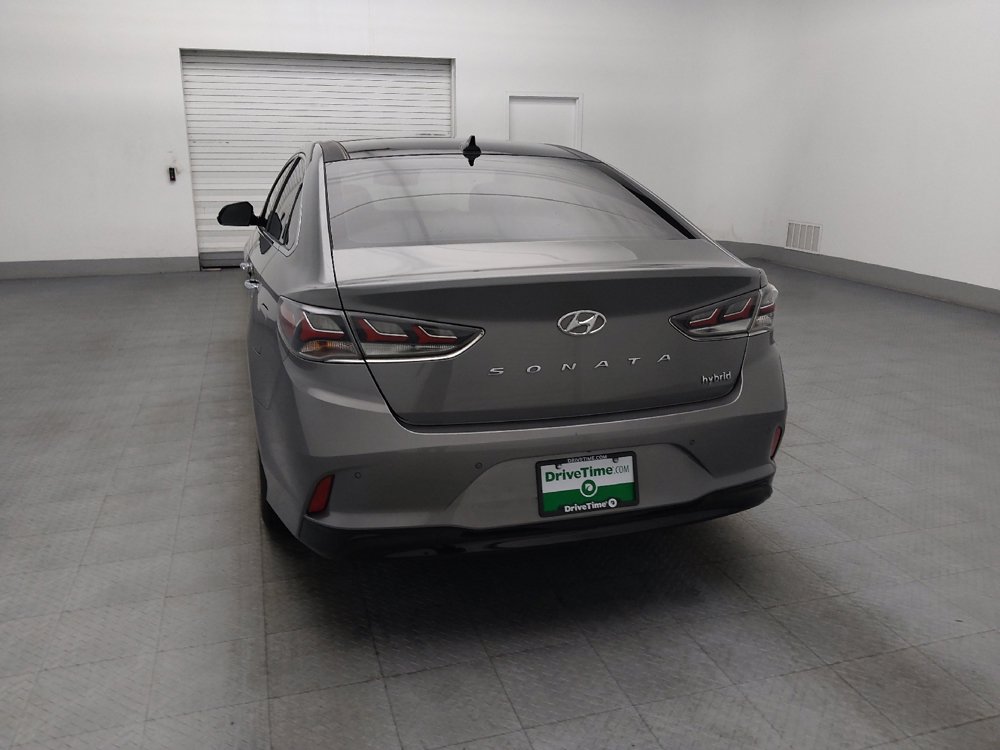 Used 2018 Hyundai Sonata Limited w/ Ultimate Package 02 FWD image 6