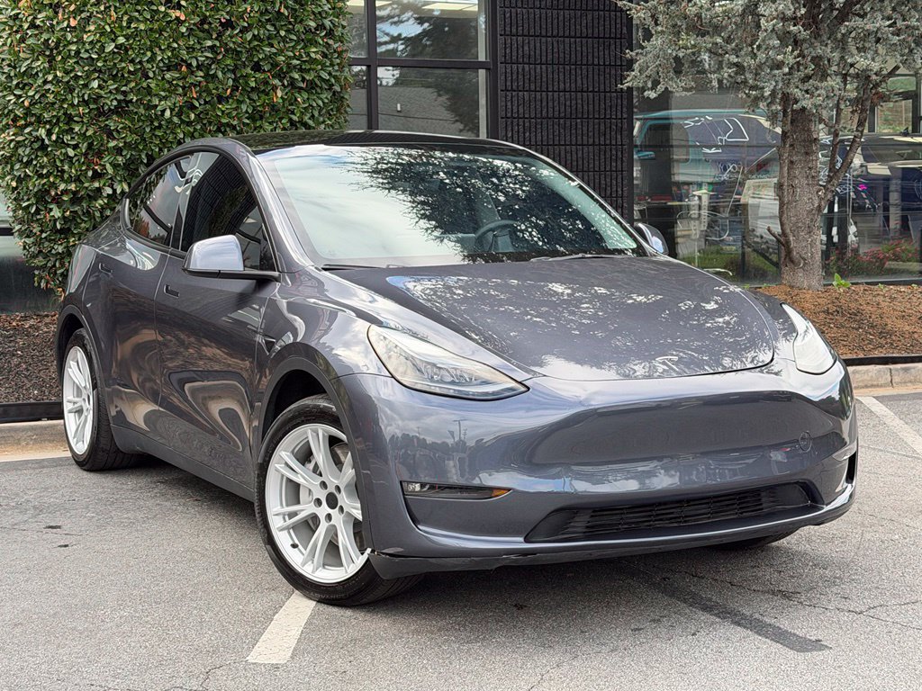Used 2023 Tesla Model Y 2WD image 7