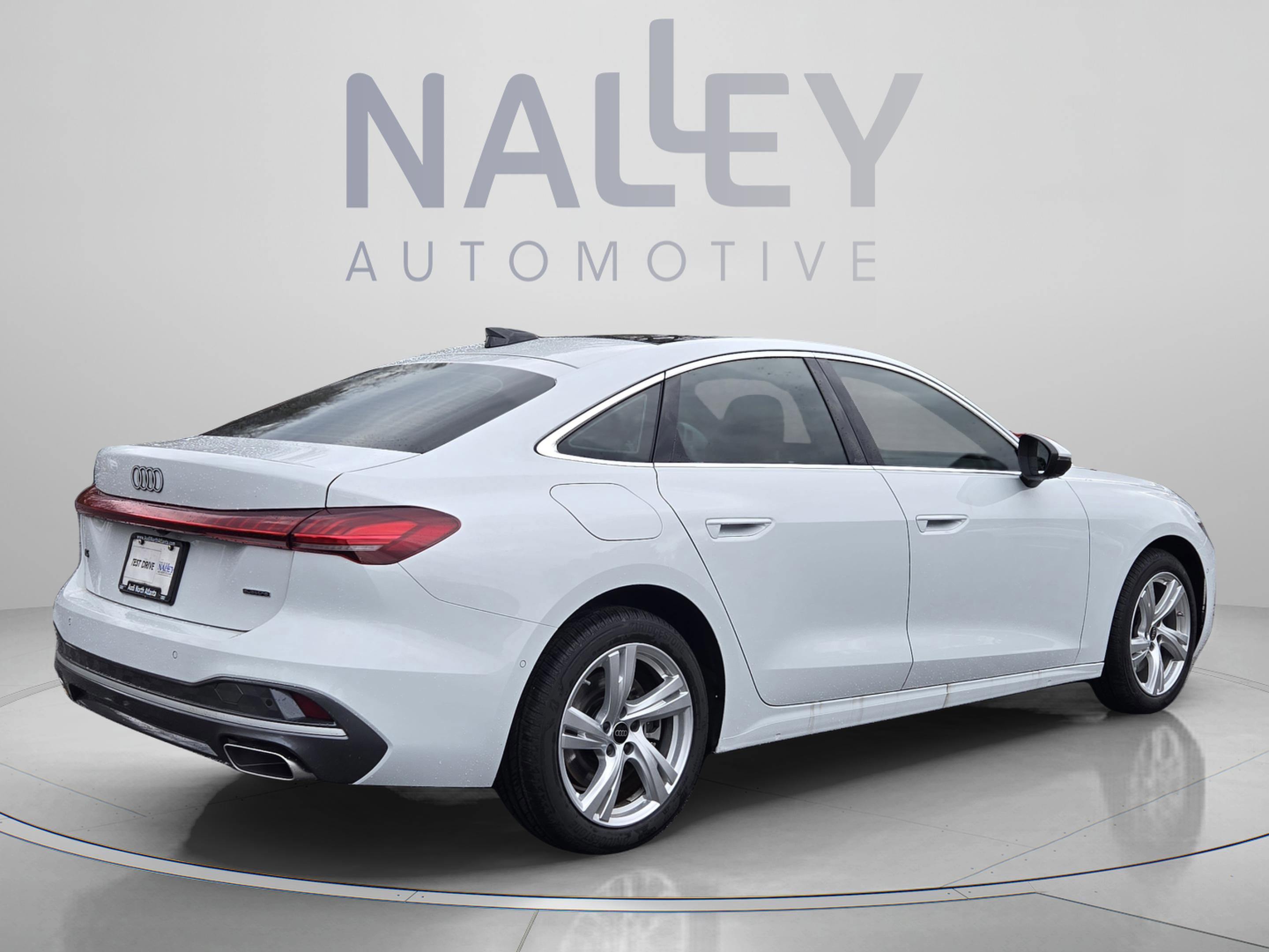 Used 2025 Audi A5 2.0T Premium image 6