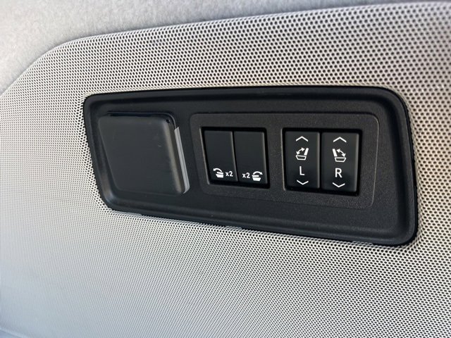 Used 2023 Cadillac Escalade Sport Platinum image 7