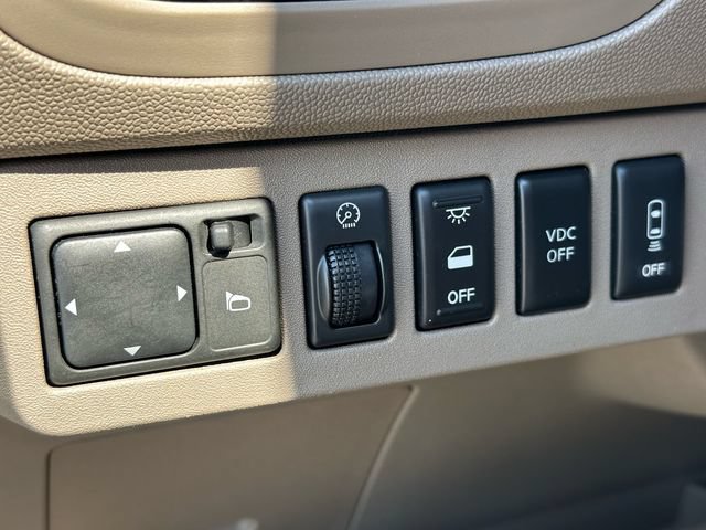 Used 2004 Nissan Quest SE w/ (SEA) Seat Pkg FWD image 27