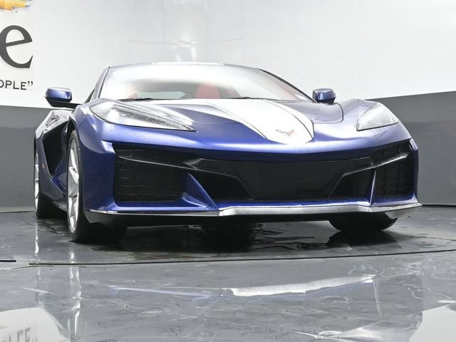 New 2027 Chevrolet Corvette Grand Sport w/ Z52 Sport Performance Package RWD image 3