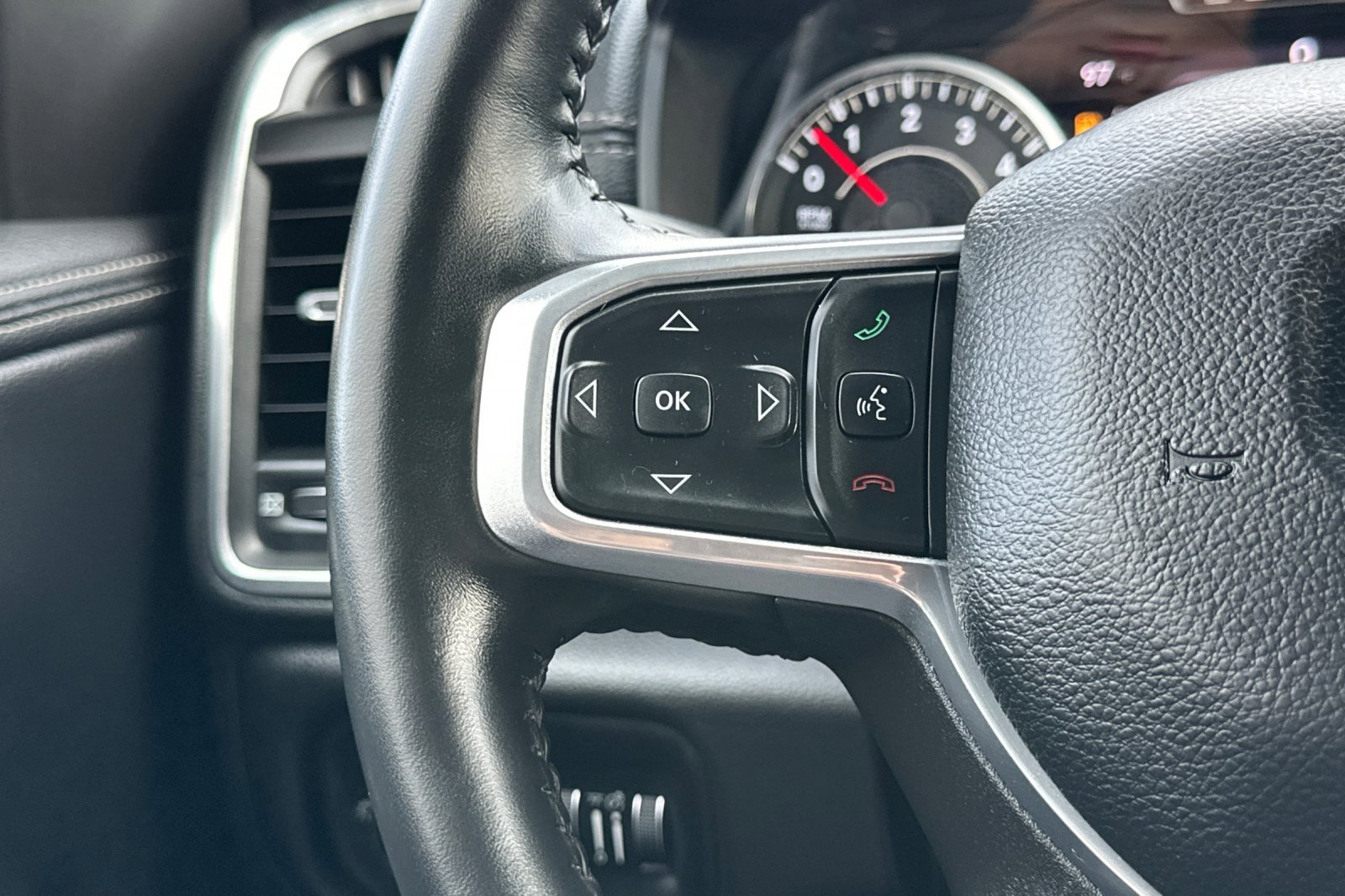 Used 2023 RAM 1500 Laramie image 35