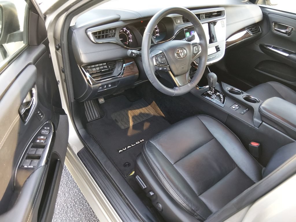 Used 2015 Toyota Avalon XLE Touring FWD image 10