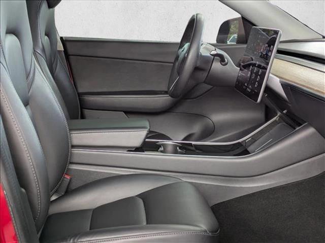 Used 2021 Tesla Model Y Long Range AWD/4WD image 26