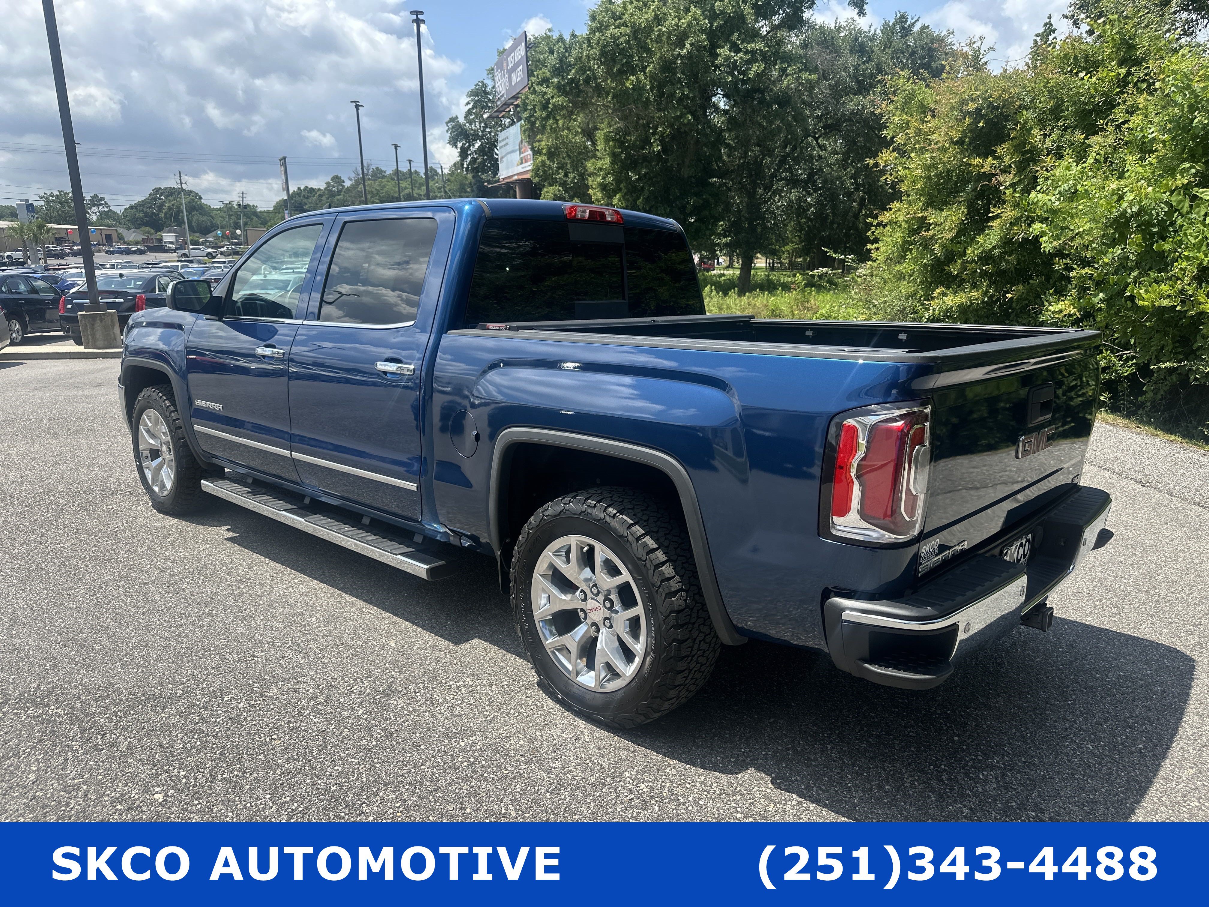 Used 2017 GMC Sierra 1500 SLT RWD image 3
