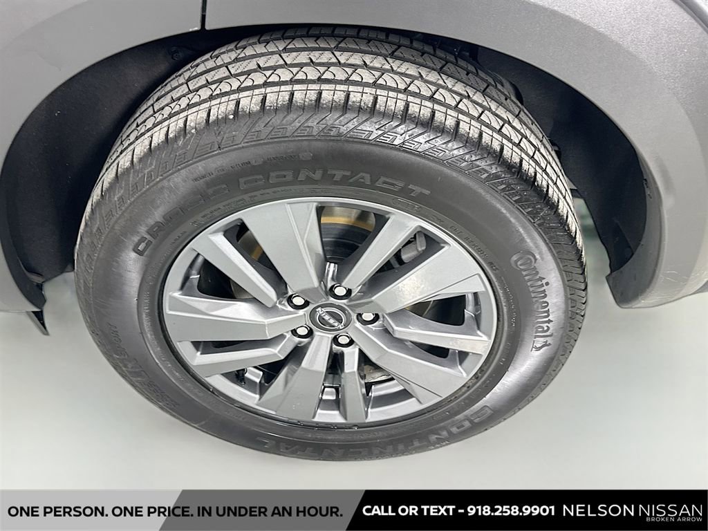 Certified 2025 Nissan Pathfinder SV image 31