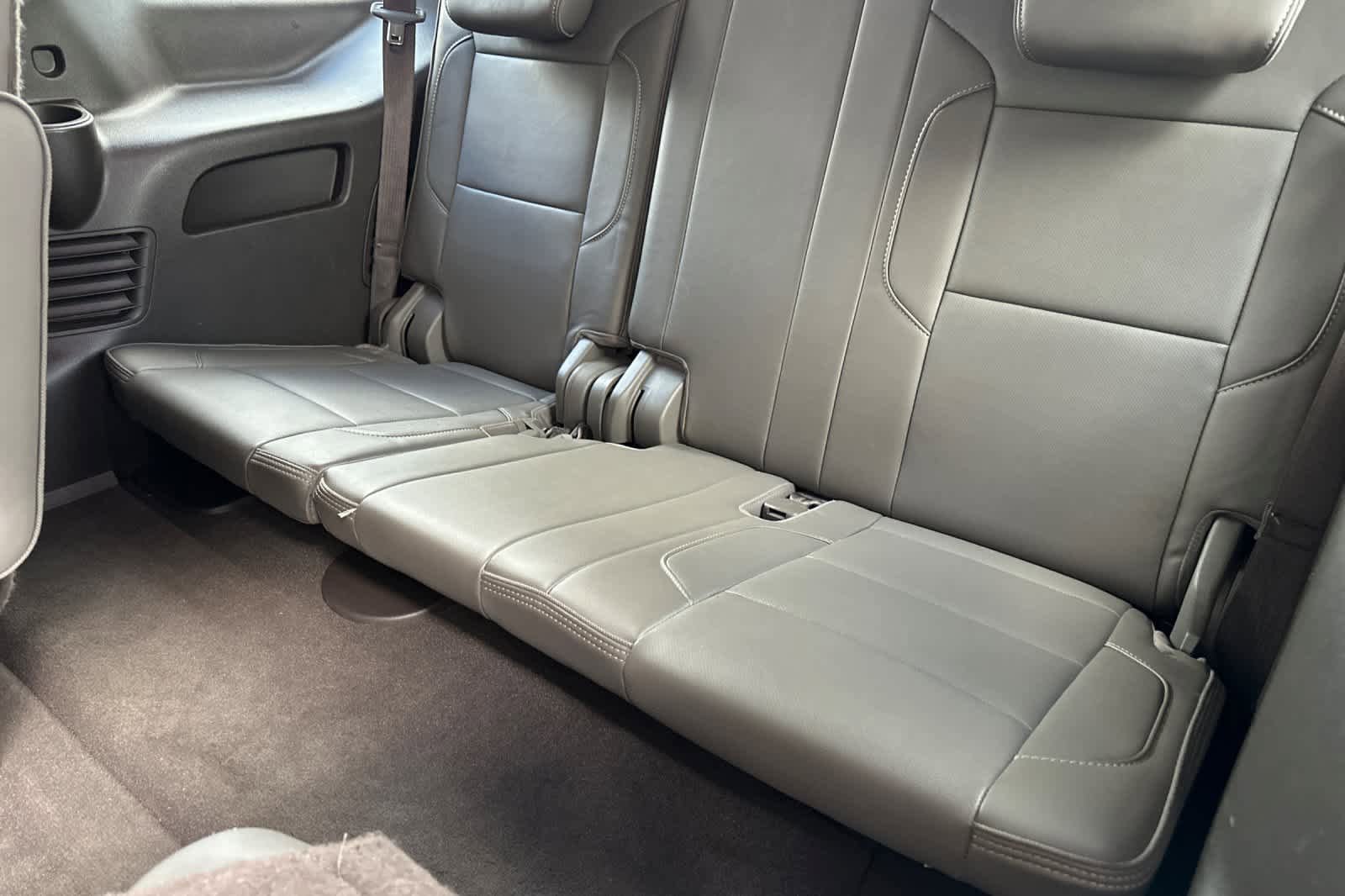 Used 2020 GMC Yukon Denali w/ Open Road Package image 15
