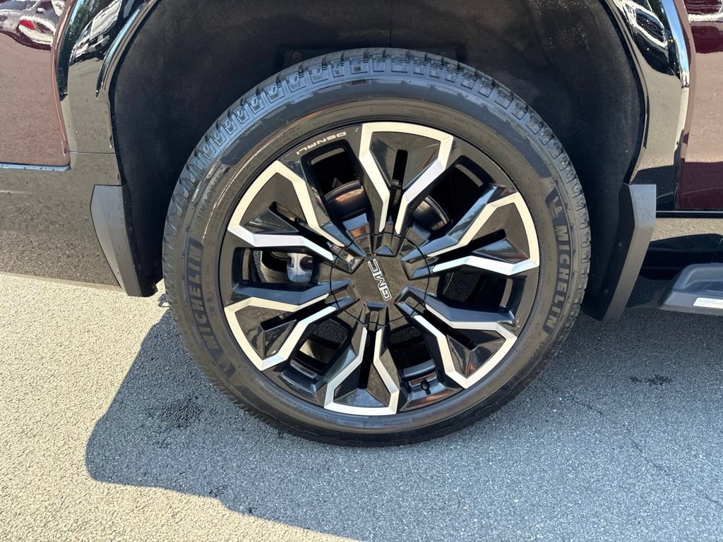 Used 2025 GMC Sierra EV Denali AWD/4WD image 9
