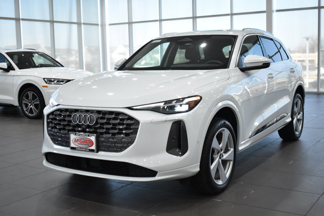 Used 2025 Audi Q5 Premium Plus w/ Premium Plus image 7