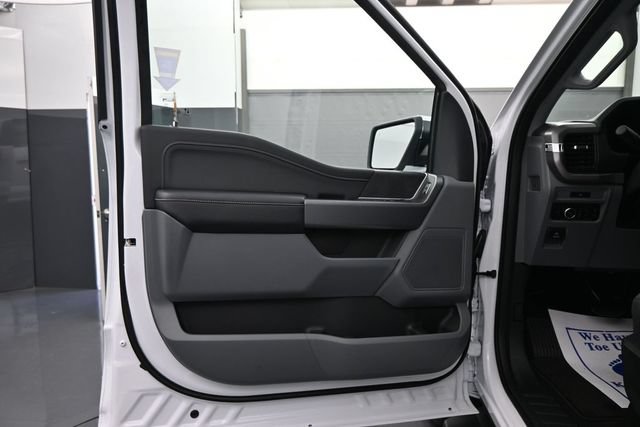 New 2026 Ford F150 XLT w/ Equipment Group 302A MID AWD/4WD image 8