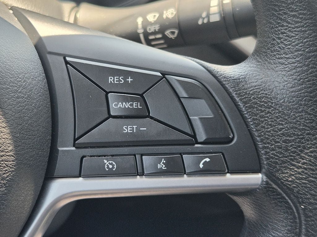 Used 2025 Nissan Altima 2.5 SV FWD image 22