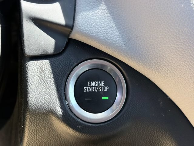 Used 2023 Chevrolet Equinox LT w/ Driver Convenience Package AWD/4WD image 18