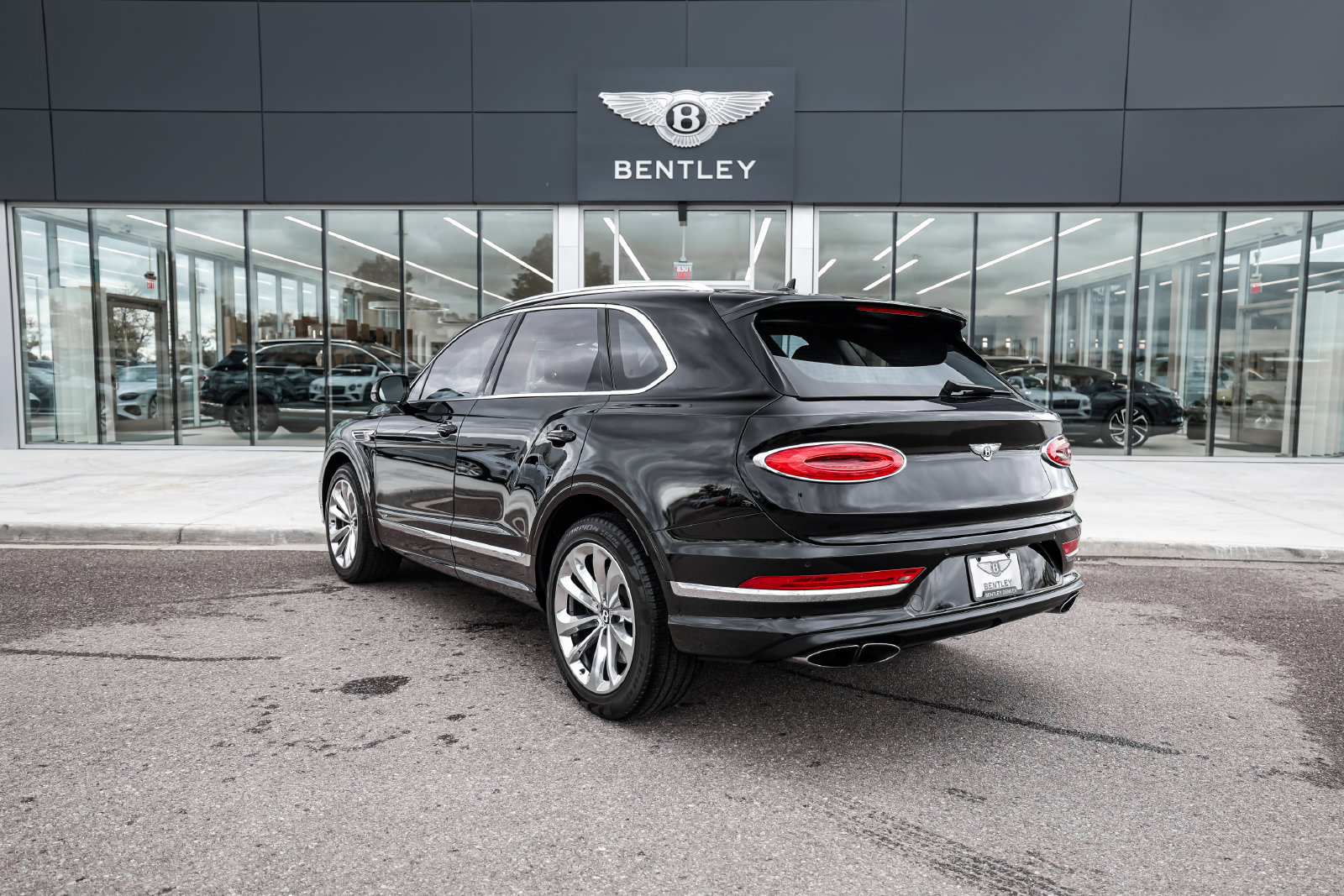 Certified 2022 Bentley Bentayga AWD/4WD image 8