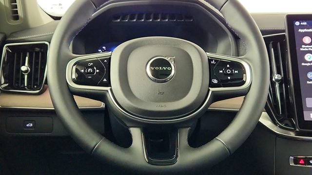 New 2026 Volvo XC90 B5 Plus w/ Protection Package Premier AWD/4WD image 25