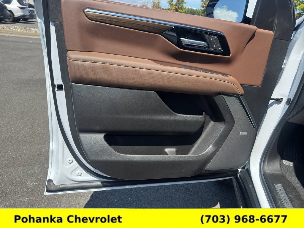 New 2026 Chevrolet Suburban High Country AWD/4WD image 24