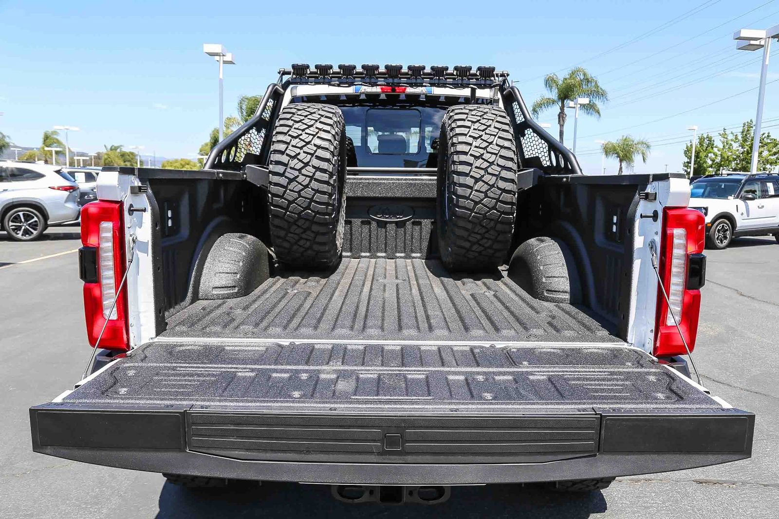 New 2026 Ford F250 Lariat w/ Black Appearance Package AWD/4WD image 11