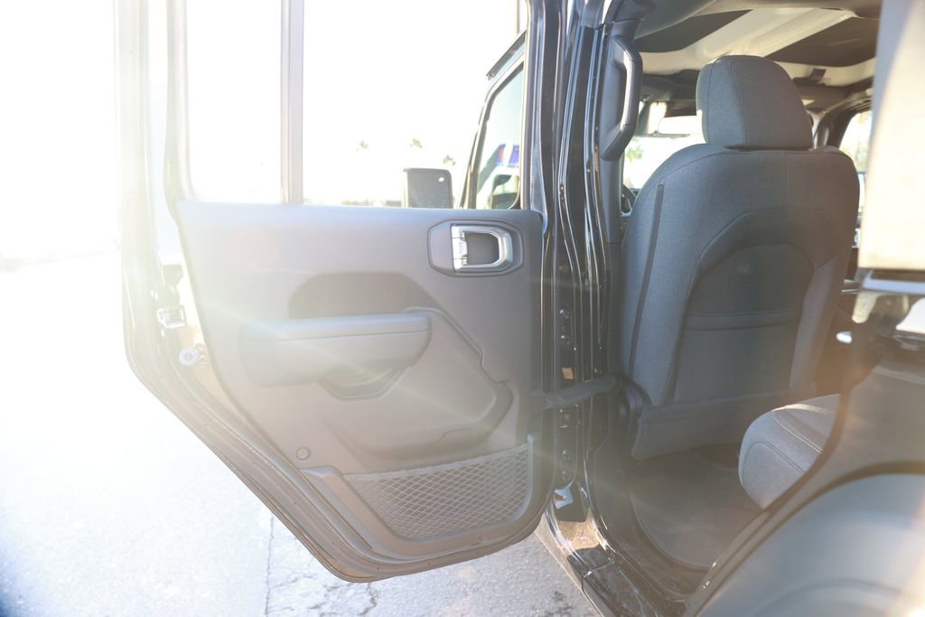 New 2026 Jeep Wrangler Sport S image 31