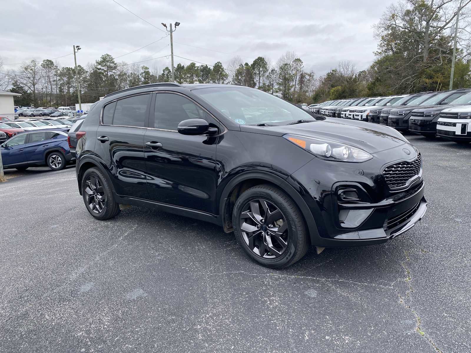Used 2022 Kia Sportage Nightfall Edition image 2