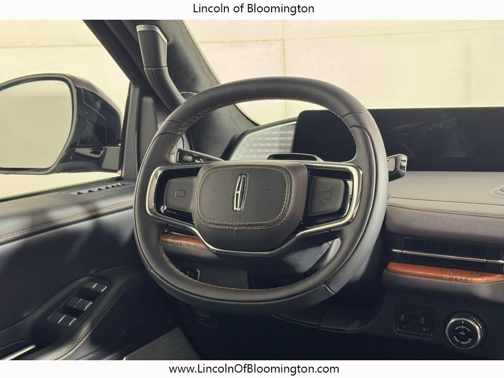 New 2025 Lincoln Navigator L Black Label AWD/4WD image 29