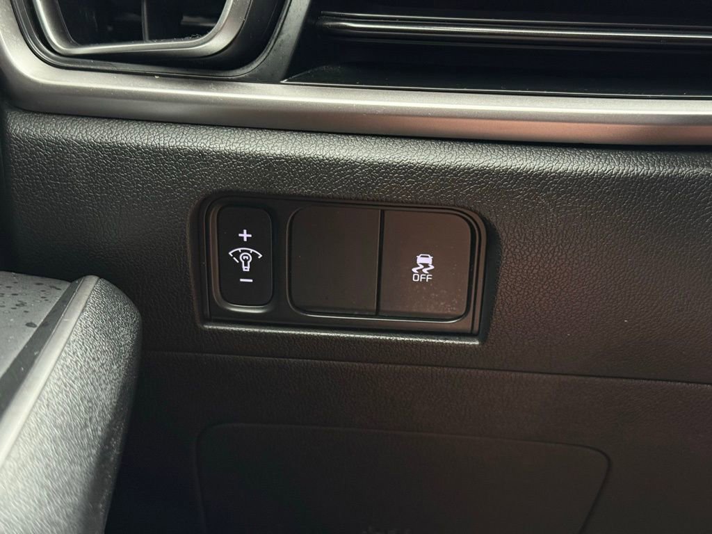 Certified 2024 Kia Sorento S image 28