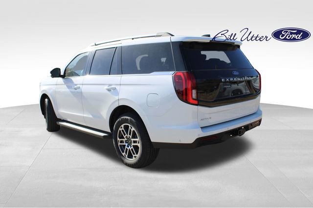 New 2025 Ford Expedition Active image 4