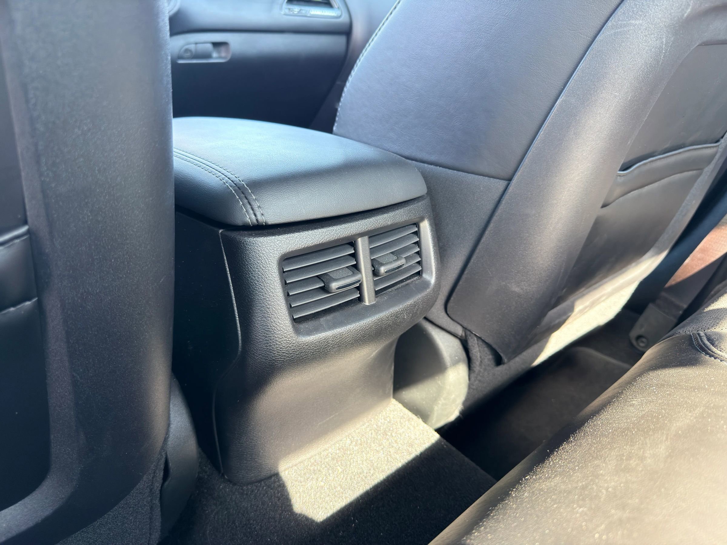 Used 2023 Dodge Challenger R/T w/ Plus Package image 35