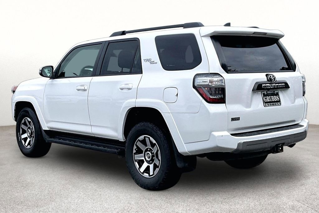 Used 2020 Toyota 4Runner TRD Off-Road Premium AWD/4WD image 15