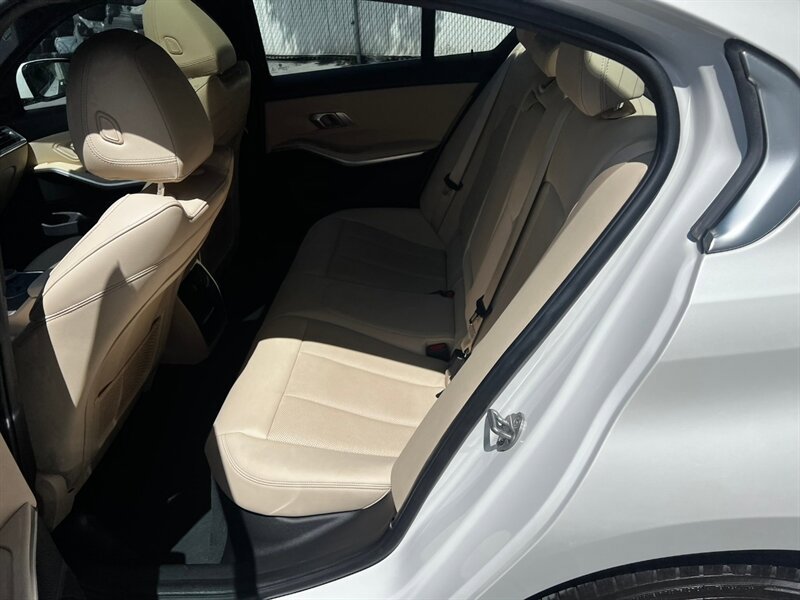 Used 2022 BMW 330e xDrive w/ Driving Assistance Package AWD/4WD image 13