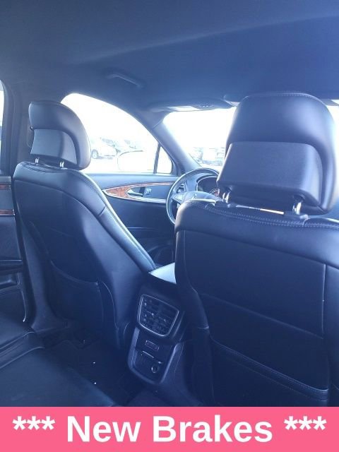 Used 2018 Lincoln MKX Select w/ Select Plus Package AWD/4WD image 11