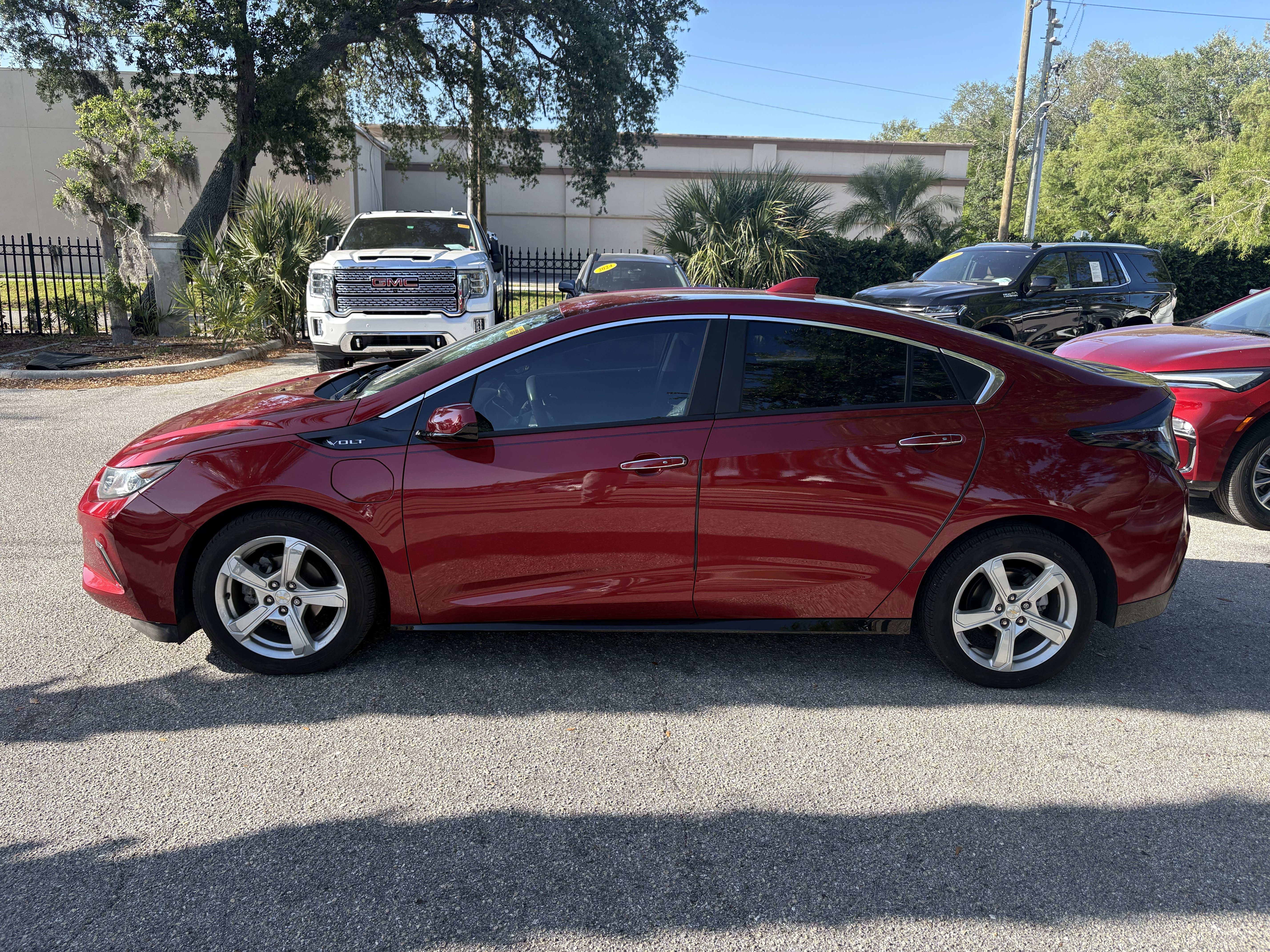 Used 2018 Chevrolet Volt LT w/ LT Driver Confidence Package image 4