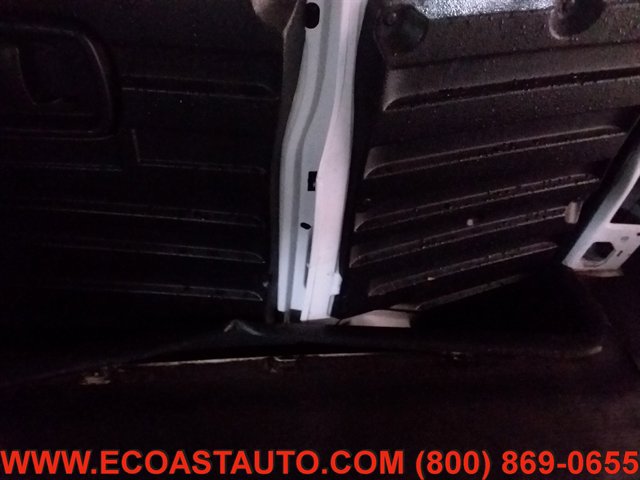 Used 2017 Chevrolet Express 2500 image 23