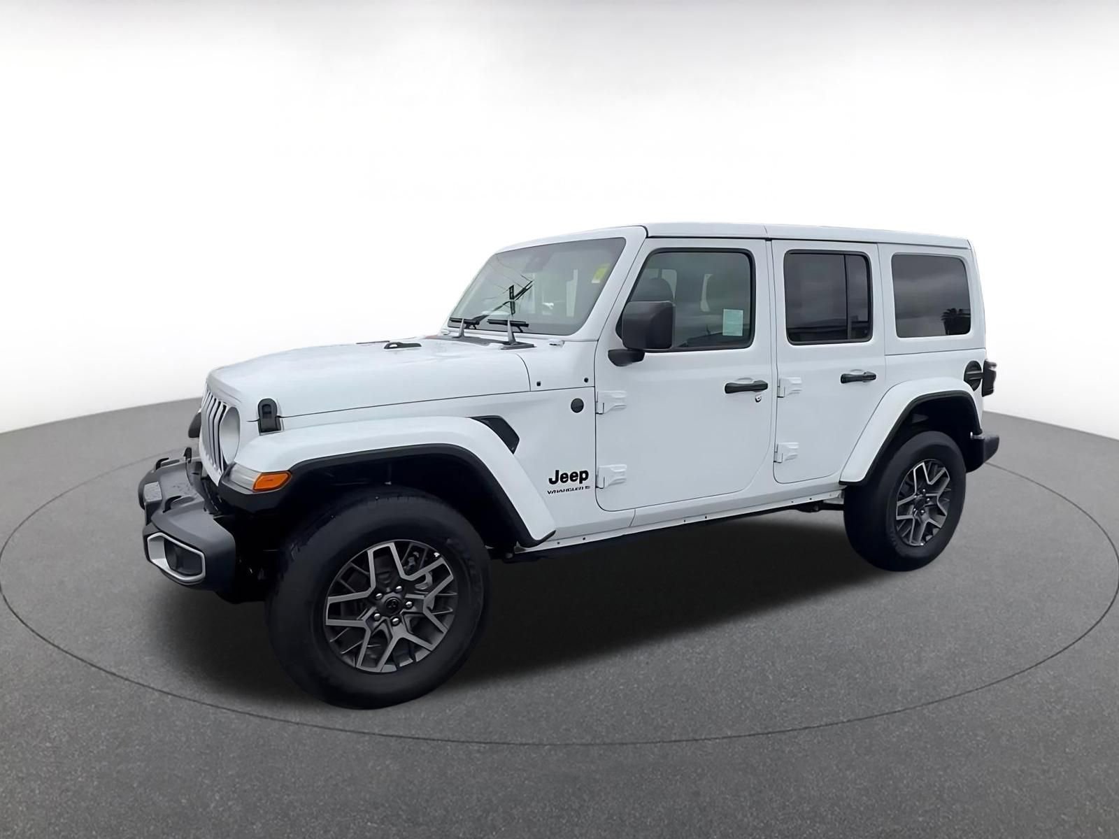 Used 2025 Jeep Wrangler Unlimited Sahara AWD/4WD image 8