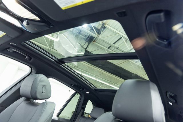 Certified 2022 BMW X5 xDrive40i w/ Premium Package image 13