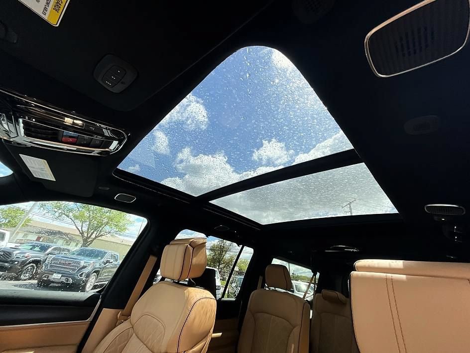 New 2026 Jeep Grand Wagoneer L Summit AWD/4WD image 28