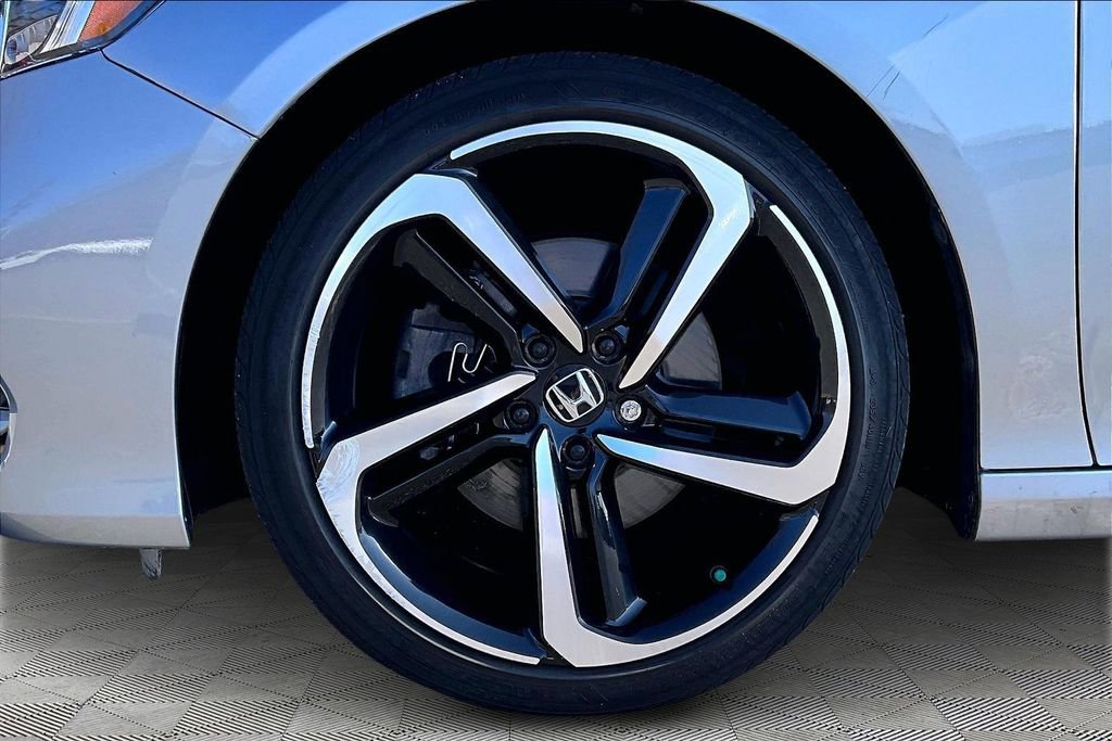 Used 2018 Honda Accord Sport image 23
