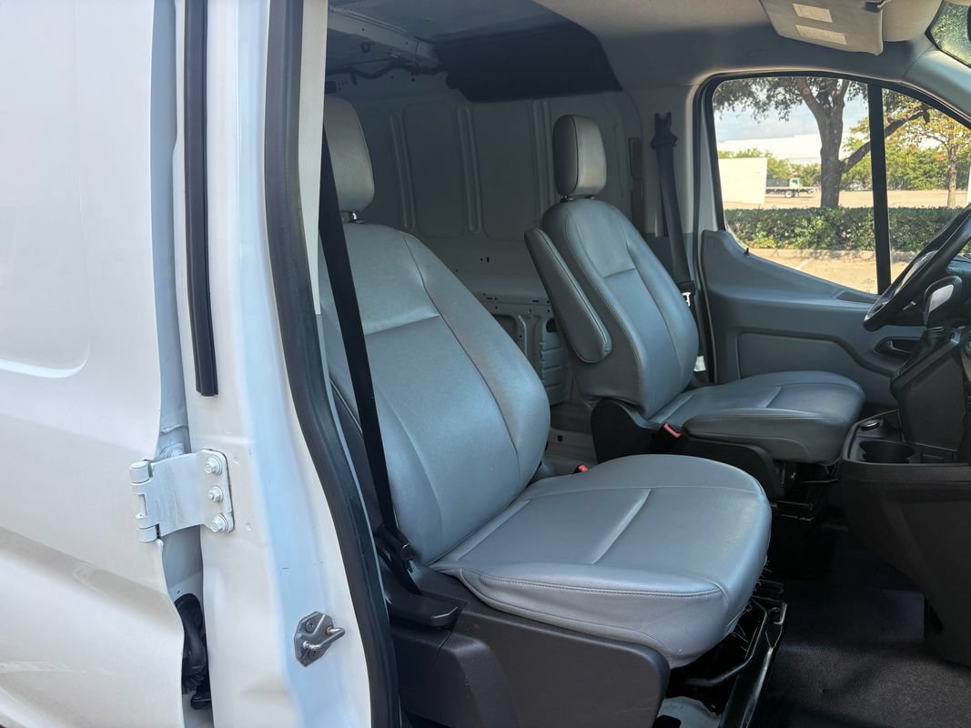Used 2019 Ford Transit 150 130 Low Roof RWD image 23