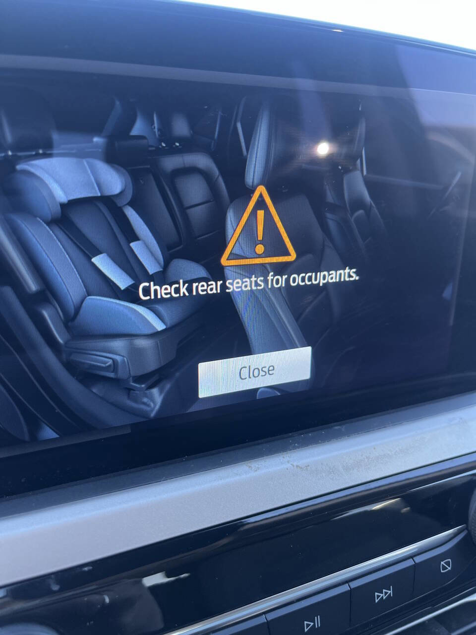 Used 2021 Ford Escape SE w/ Convenience Package image 39