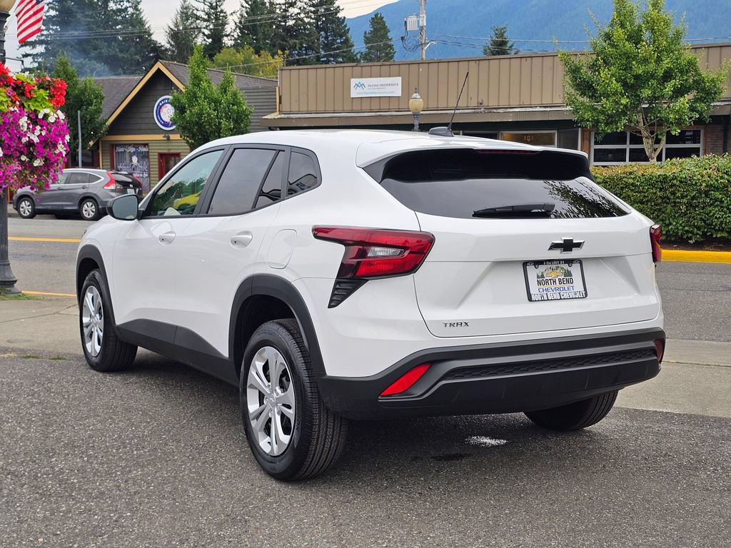 New 2026 Chevrolet Trax LS FWD image 7