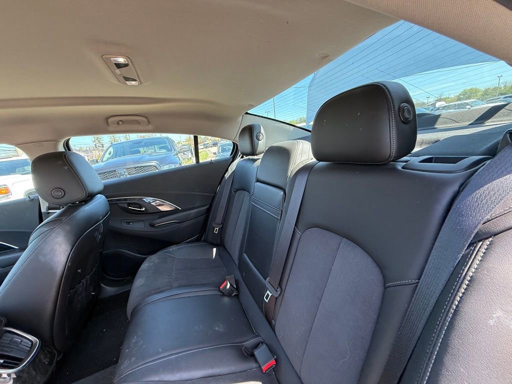 Used 2016 Buick LaCrosse image 24