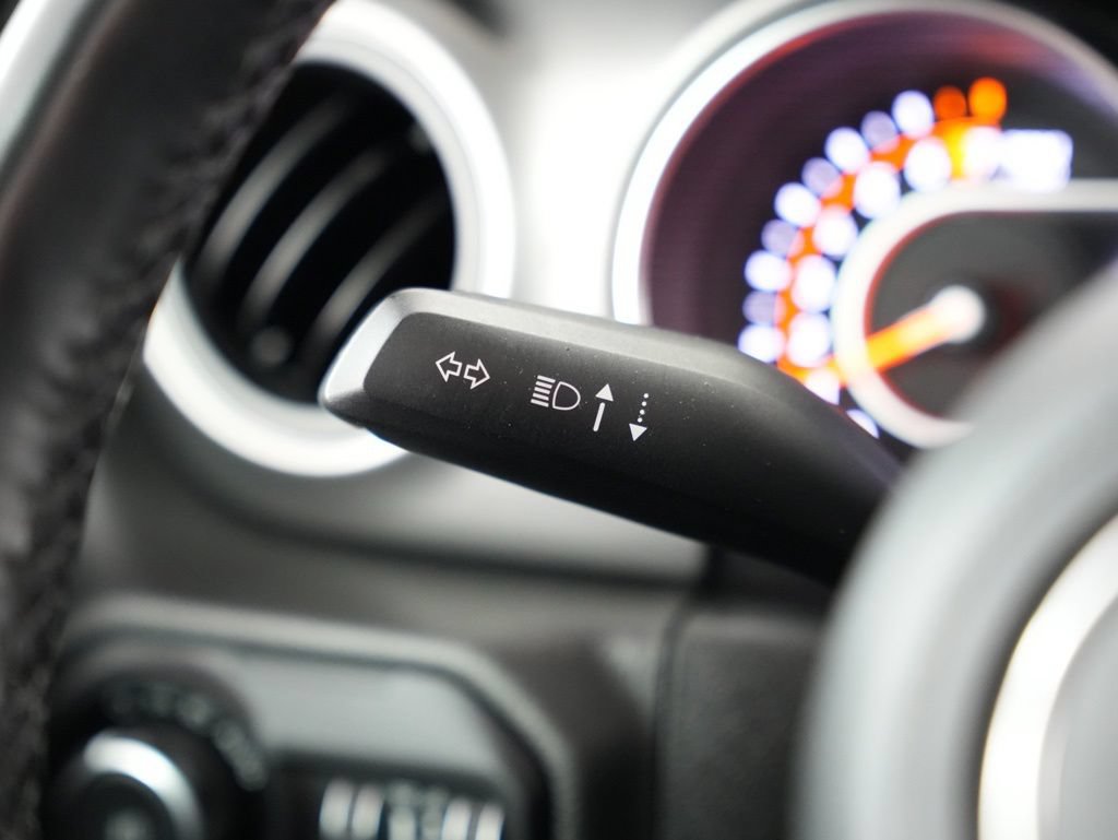 Used 2021 Jeep Wrangler Sport AWD/4WD image 14
